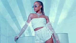 Serayah - Love It